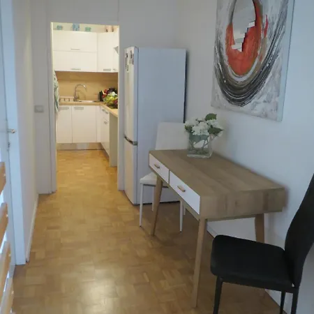 De Luxe Duplex Kozmetika Kahne *